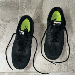 Men’s Nike Tennis Shoes